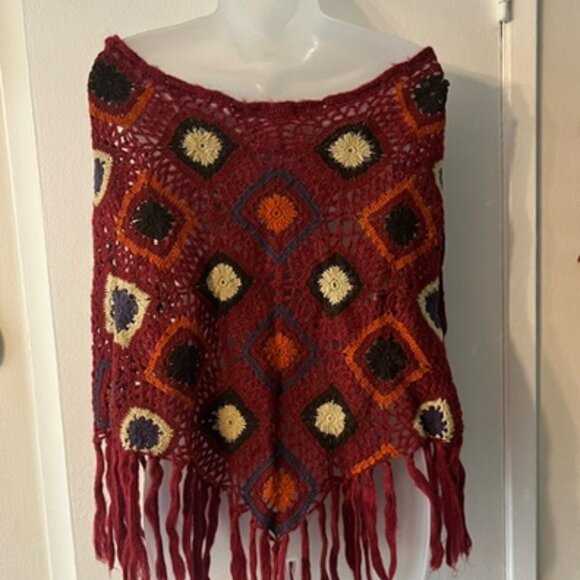 Forever 21 ~ Beautiful Yarn Knitted ~ Poncho - Picture 4 of 8